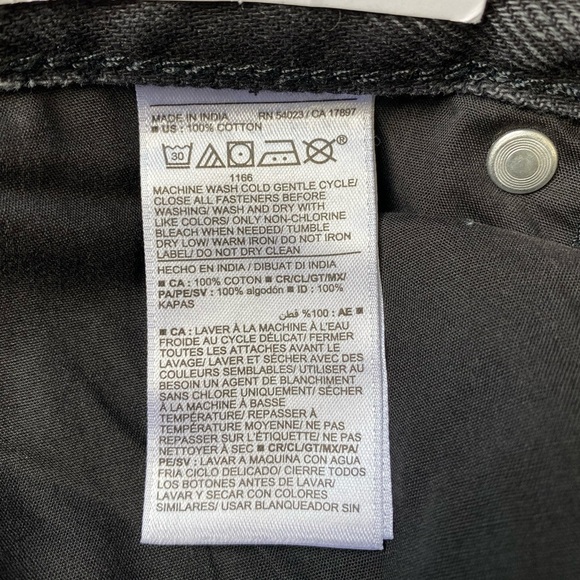 NWT Old Navy Women’s Black Slouchy Taper Jeans Size 4 - Picture 7 of 9